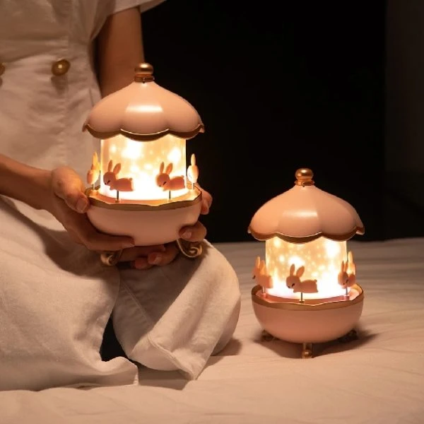 چراغ خواب چرخ و فلکی اسپیکر و بلوتوث دار مدل WH-E11