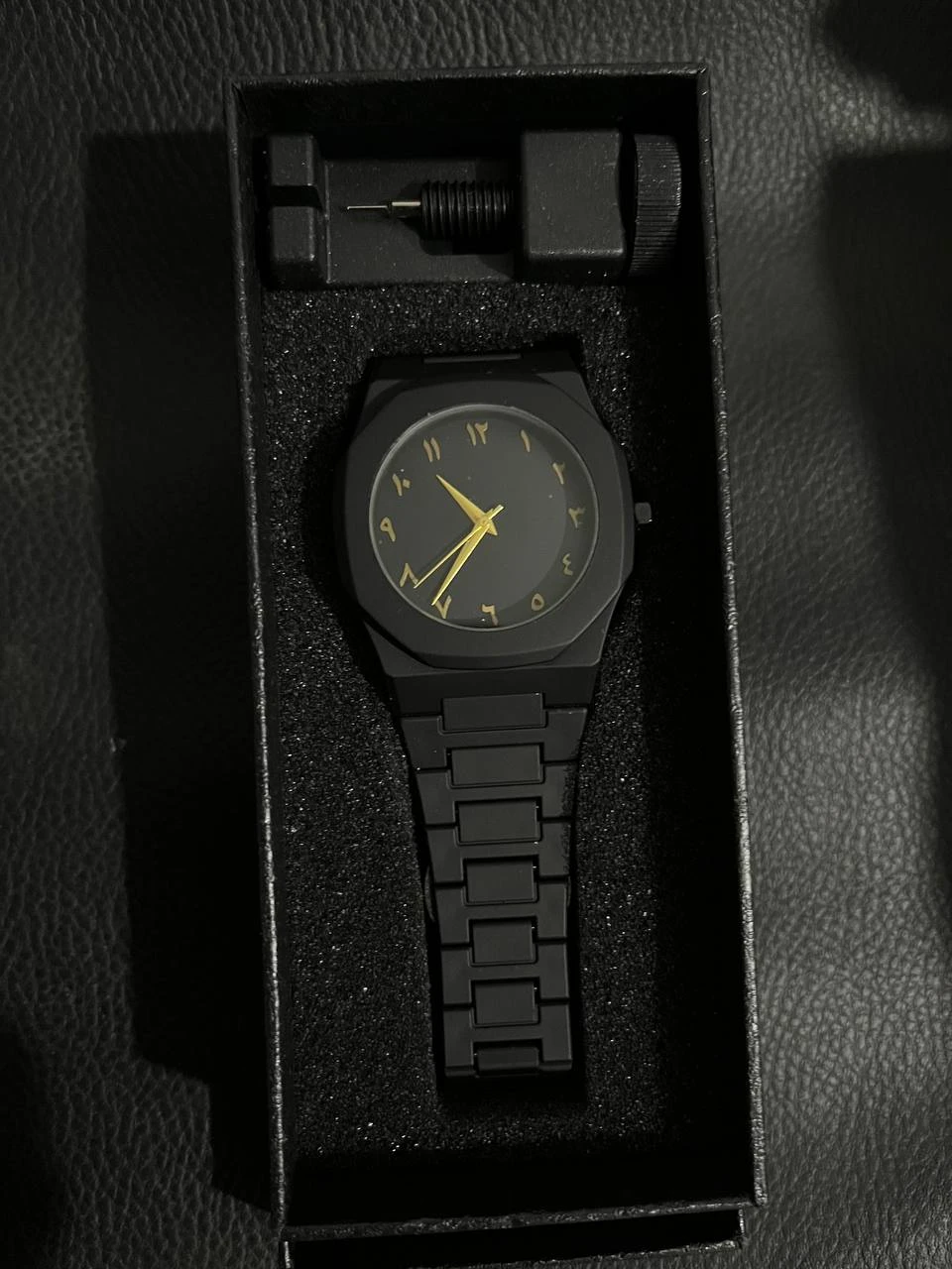 ساعت مچی عقربه‌ای کوارتز مردانه مدل اسپرت بند سبک قفل مخفی